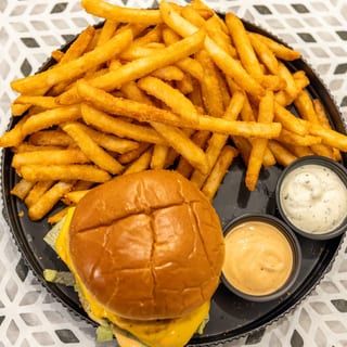 Chicken Burger Sandwich (with Fries)