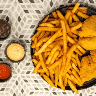 Chicken Tenders (4 Pc with Fries)