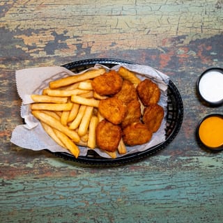 Chicken Nuggets (8 Pc with Fries)